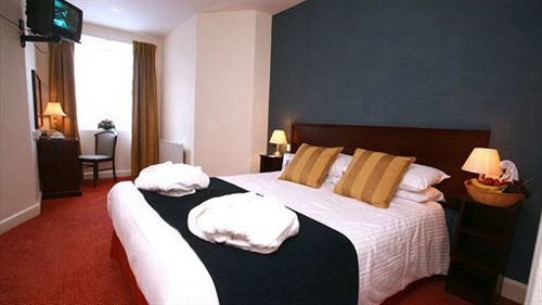 Huntly Arms Hotel Aboyne Εξωτερικό φωτογραφία